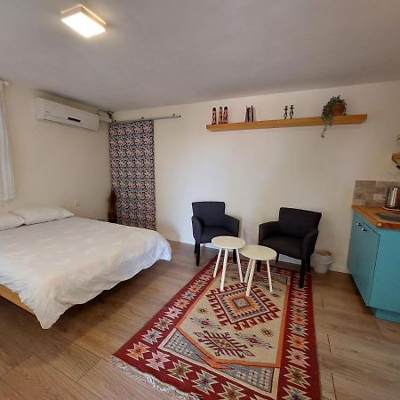 Cute Guest Room Kefar Weradim Ngoại thất bức ảnh